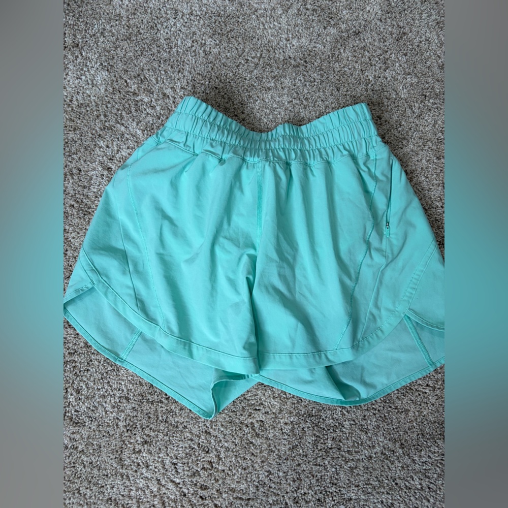 Lulu high rise Hotty Hot 4 inch Women's Aqua Shorts